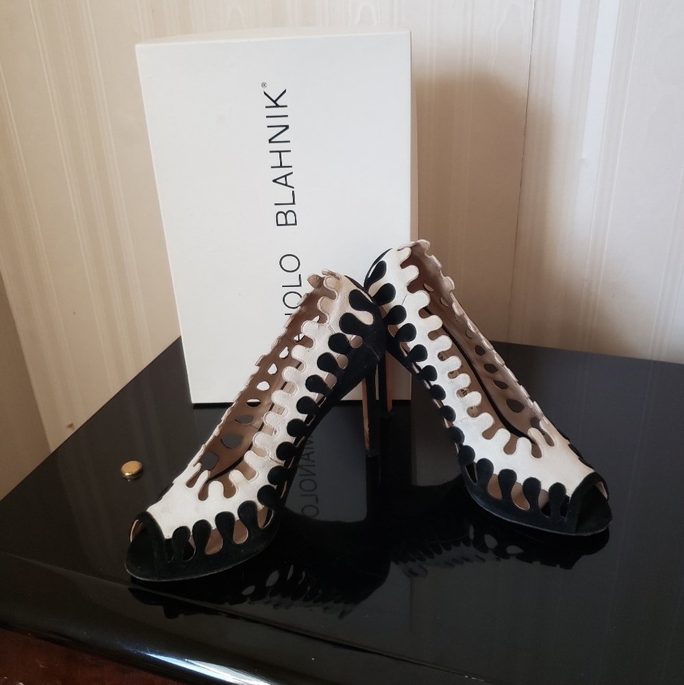 Manolo Blahnik Coliflor - Picture 2 of 3